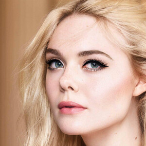 L’ORÉAL PARIS LASH 4