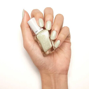 Essie Gel Couture 3