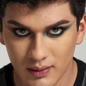NYX PRO MAKEUP SWEAR 5