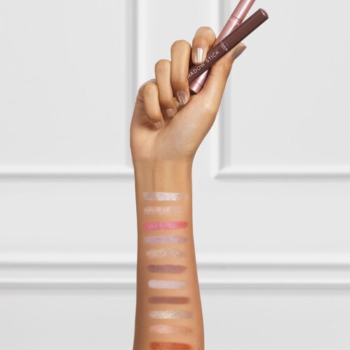 L’ORÉAL PARIS LE 4