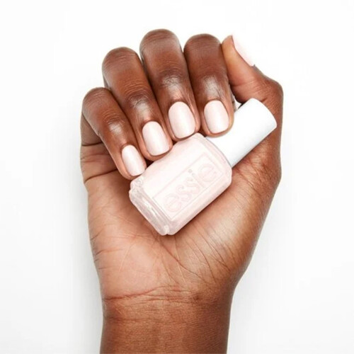 ESSIE NAIL POLISH 4