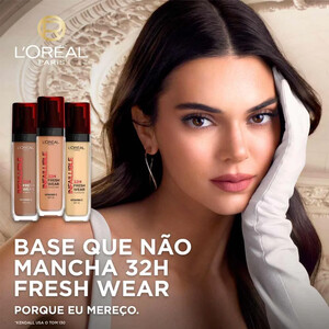 L’ORÉAL PARIS BASE 8