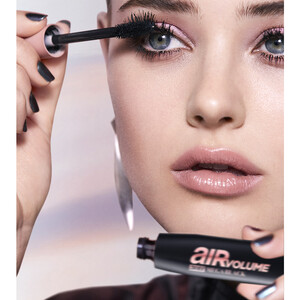 L’Oréal Paris Air 7