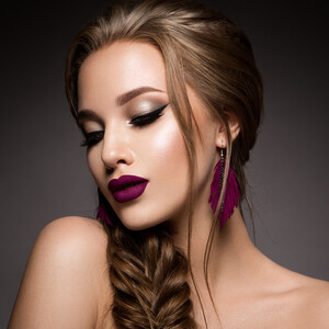MYA SQUARE MAKE-UP 4